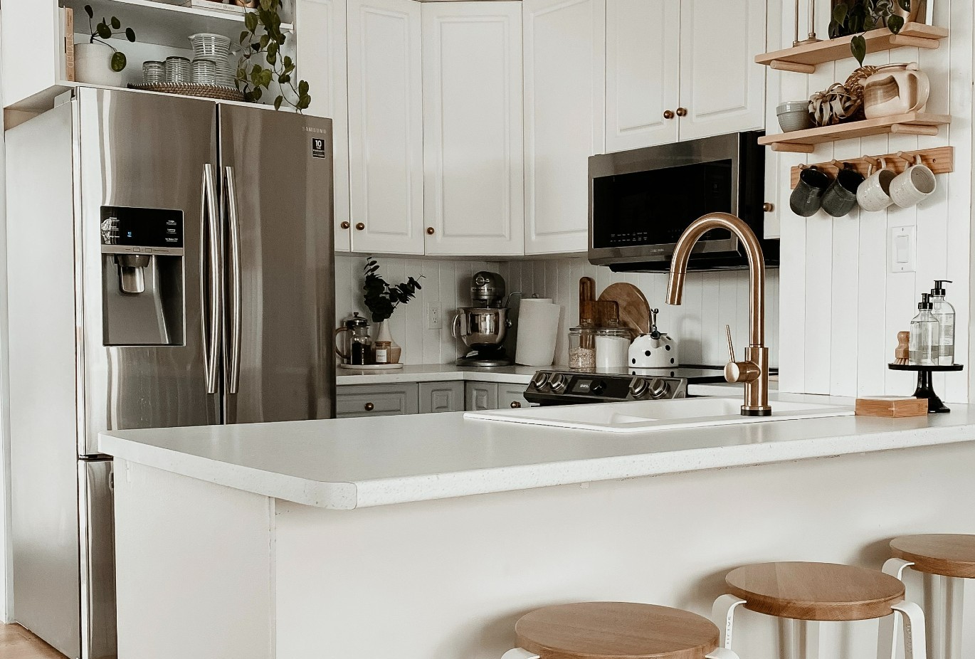 A DIY Kitchen Transformation by Gabriella
