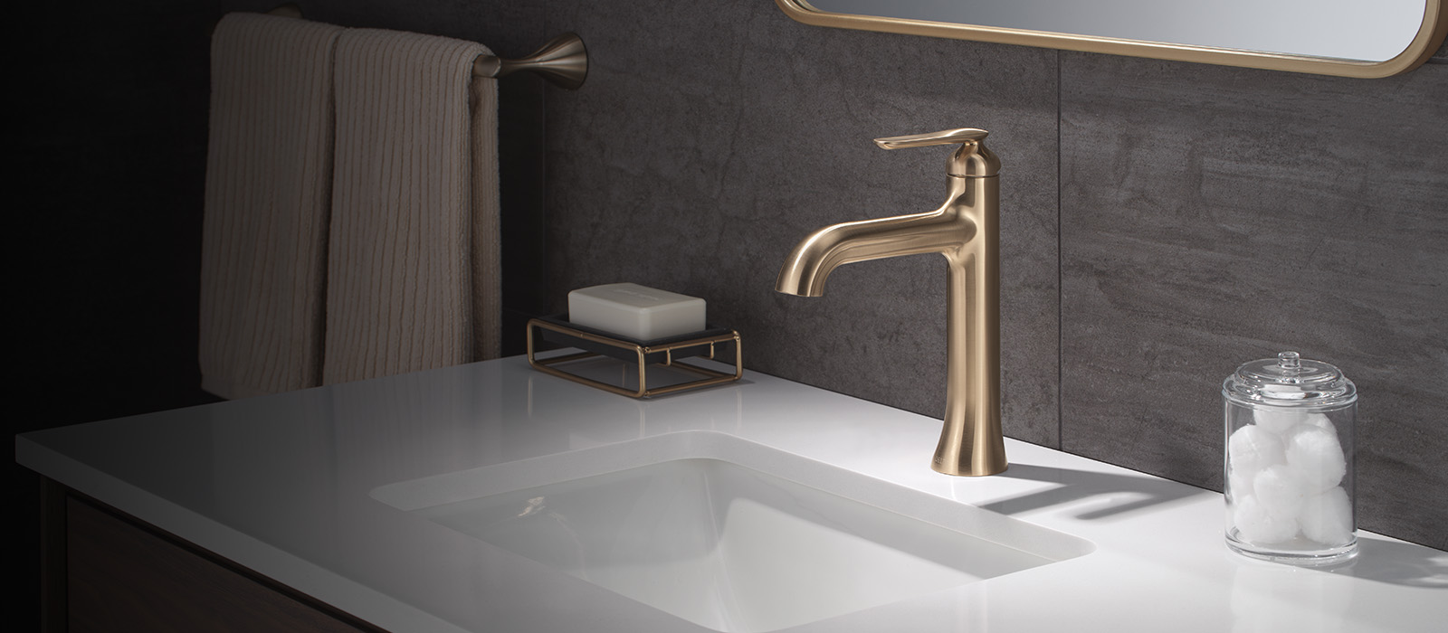 Bonacci Bathroom Collection