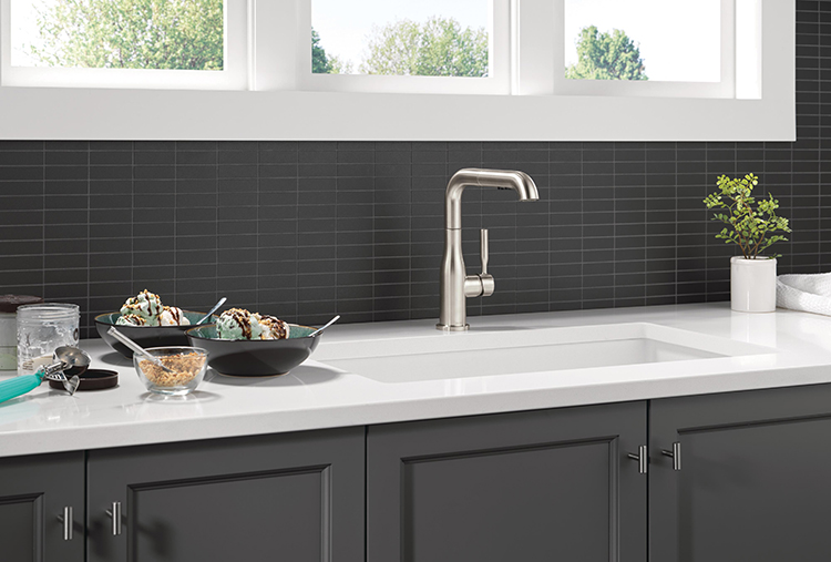 Black Straight set Subway tiles